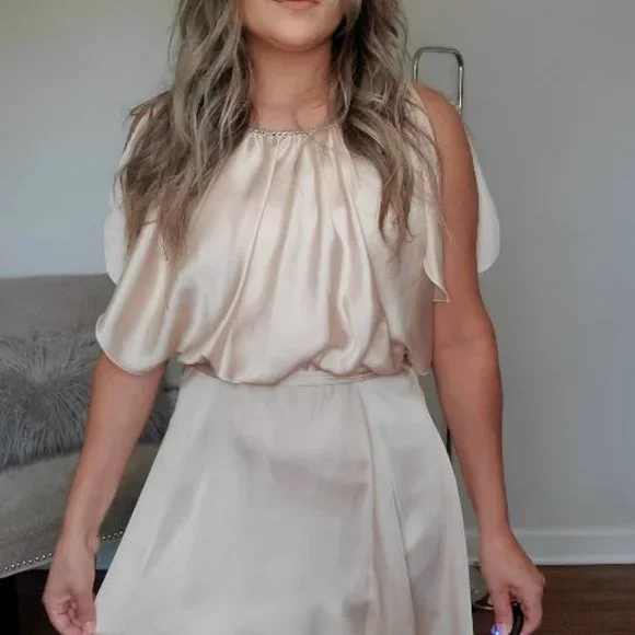 Pearl Pink Satin Dress - Picture 5 of 16